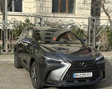 Серый Лексус НХ, объемом двигателя 1.99 л и пробегом 69 тыс. км за 40200 $, фото 1 на Automoto.ua
