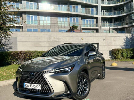 Лексус НХ 2022 в Киеве на Automoto.ua Серый Лексус НХ, объемом двигателя 2.49 л и пробегом 10 тыс. км за 48500 $, фото 1 на Automoto.ua