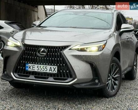 Сірий Лексус НХ, об'ємом двигуна 2.39 л та пробігом 60 тис. км за 46500 $, фото 1 на Automoto.ua