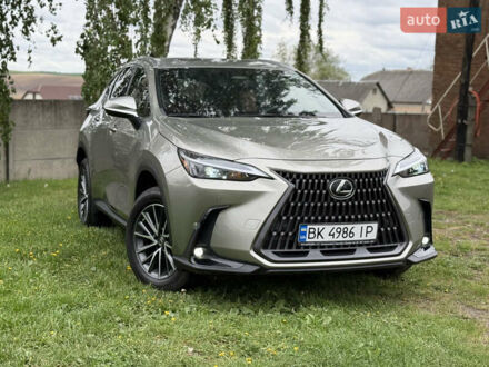 Лексус НХ 2023 в Ровно на Automoto.ua Серый Лексус НХ, объемом двигателя 2.49 л и пробегом 7 тыс. км за 38500 $, фото 1 на Automoto.ua