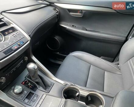 Синий Лексус НХ, объемом двигателя 2 л и пробегом 51 тыс. км за 24000 $, фото 33 на Automoto.ua