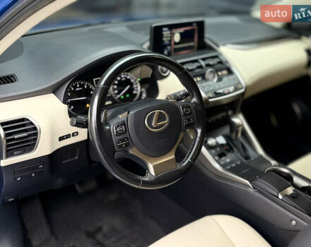 Синій Лексус НХ, об'ємом двигуна 2 л та пробігом 73 тис. км за 31500 $, фото 21 на Automoto.ua