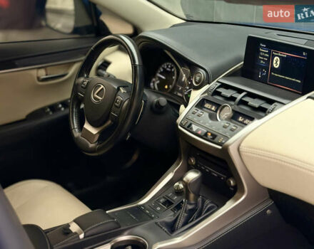 Синій Лексус НХ, об'ємом двигуна 2 л та пробігом 73 тис. км за 31500 $, фото 17 на Automoto.ua