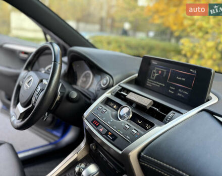 Синий Лексус НХ, объемом двигателя 2 л и пробегом 24 тыс. км за 29300 $, фото 43 на Automoto.ua