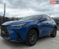 Синий Лексус НХ, объемом двигателя 2.49 л и пробегом 28 тыс. км за 37990 $, фото 1 на Automoto.ua