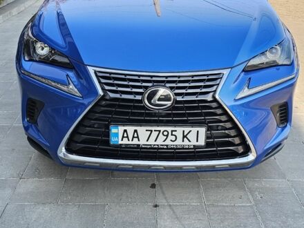 Синій Лексус НХ, об'ємом двигуна 2 л та пробігом 73 тис. км за 33000 $, фото 1 на Automoto.ua