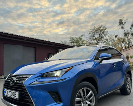 Синій Лексус НХ, об'ємом двигуна 2 л та пробігом 73 тис. км за 33500 $, фото 1 на Automoto.ua