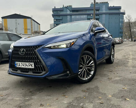 Синий Лексус НХ, объемом двигателя 2.5 л и пробегом 22 тыс. км за 52999 $, фото 1 на Automoto.ua