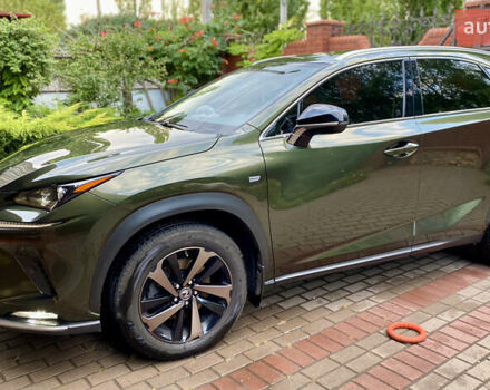 Зеленый Лексус НХ, объемом двигателя 1.99 л и пробегом 43 тыс. км за 35800 $, фото 4 на Automoto.ua