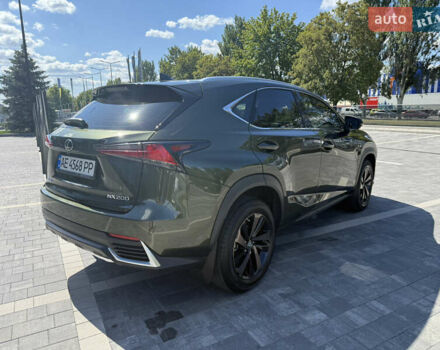 Зелений Лексус НХ, об'ємом двигуна 2 л та пробігом 15 тис. км за 38000 $, фото 4 на Automoto.ua