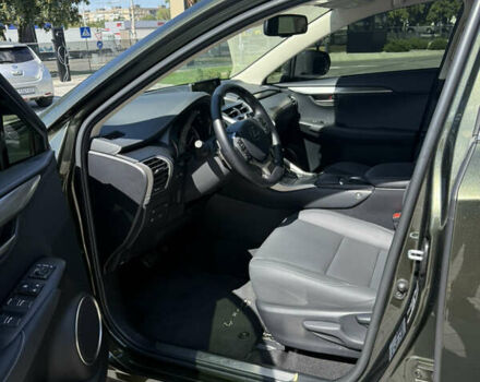 Зелений Лексус НХ, об'ємом двигуна 2 л та пробігом 15 тис. км за 38000 $, фото 10 на Automoto.ua