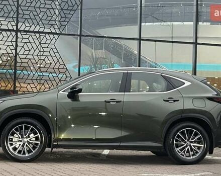 Зеленый Лексус НХ, объемом двигателя 1.99 л и пробегом 45 тыс. км за 40326 $, фото 2 на Automoto.ua