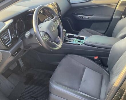 Зеленый Лексус НХ, объемом двигателя 1.99 л и пробегом 35 тыс. км за 43000 $, фото 6 на Automoto.ua