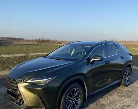 Зеленый Лексус НХ, объемом двигателя 1.99 л и пробегом 35 тыс. км за 43000 $, фото 2 на Automoto.ua