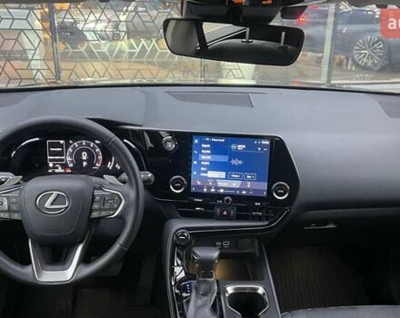 Зеленый Лексус НХ, объемом двигателя 1.99 л и пробегом 45 тыс. км за 40326 $, фото 7 на Automoto.ua