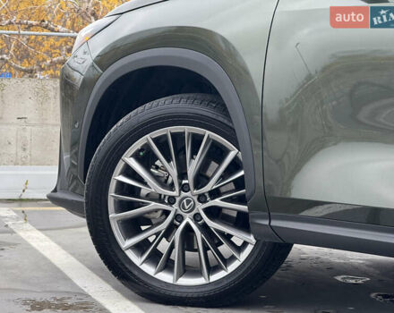 Зеленый Лексус НХ, объемом двигателя 2.49 л и пробегом 40 тыс. км за 59900 $, фото 10 на Automoto.ua