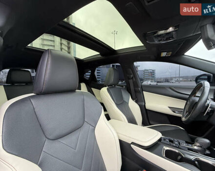 Зеленый Лексус НХ, объемом двигателя 2.49 л и пробегом 40 тыс. км за 59900 $, фото 23 на Automoto.ua