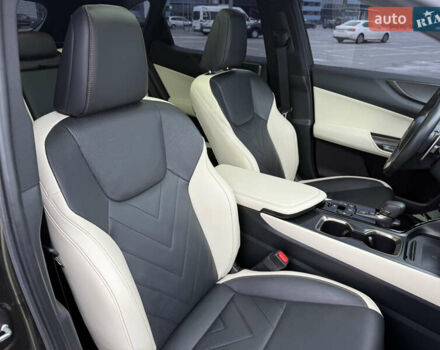 Зеленый Лексус НХ, объемом двигателя 2.49 л и пробегом 40 тыс. км за 59900 $, фото 19 на Automoto.ua