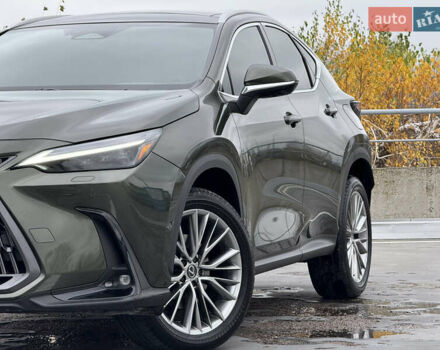 Зеленый Лексус НХ, объемом двигателя 2.49 л и пробегом 40 тыс. км за 59900 $, фото 1 на Automoto.ua