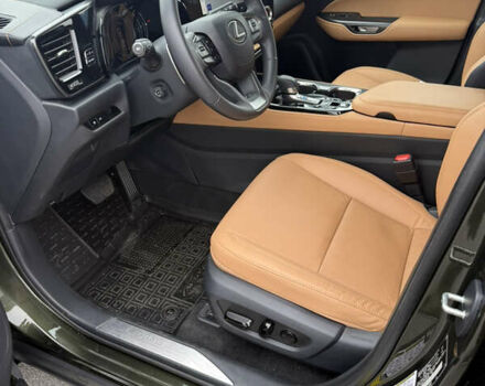 Зеленый Лексус НХ, объемом двигателя 2.49 л и пробегом 8 тыс. км за 46700 $, фото 7 на Automoto.ua