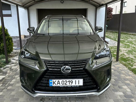 Лексус НХ 2021 в Киеве на Automoto.ua Зеленый Лексус НХ, объемом двигателя 2 л и пробегом 25 тыс. км за 38000 $, фото 1 на Automoto.ua