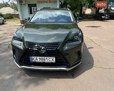 Зеленый Лексус НХ, объемом двигателя 1.99 л и пробегом 54 тыс. км за 35500 $, фото 1 на Automoto.ua