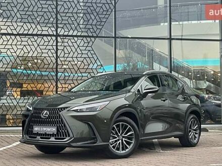 Зеленый Лексус НХ, объемом двигателя 1.99 л и пробегом 45 тыс. км за 40326 $, фото 1 на Automoto.ua