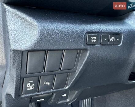Білий Лексус РС, об'ємом двигуна 3.46 л та пробігом 120 тис. км за 27999 $, фото 22 на Automoto.ua