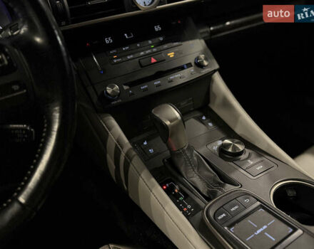 Белый Лексус РС, объемом двигателя 3.46 л и пробегом 120 тыс. км за 26990 $, фото 24 на Automoto.ua