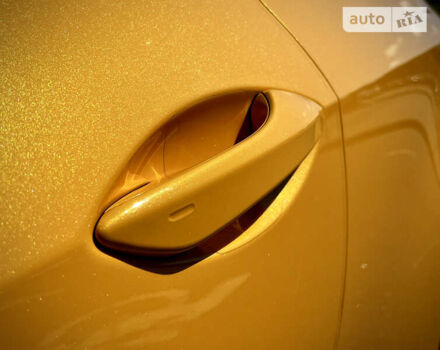 Желтый Лексус РС, объемом двигателя 2 л и пробегом 36 тыс. км за 39999 $, фото 38 на Automoto.ua