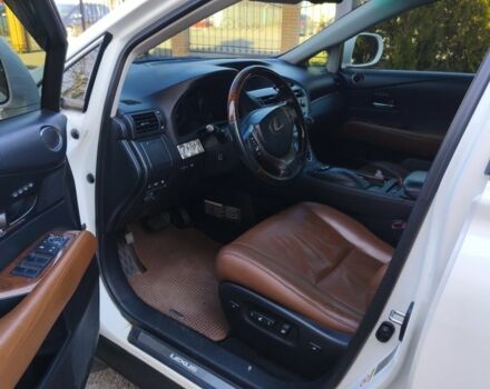 Белый Лексус РХ, объемом двигателя 3.5 л и пробегом 203 тыс. км за 19900 $, фото 4 на Automoto.ua