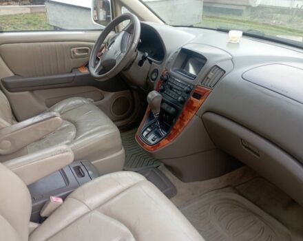 Білий Лексус РХ, об'ємом двигуна 3 л та пробігом 300 тис. км за 3000 $, фото 2 на Automoto.ua