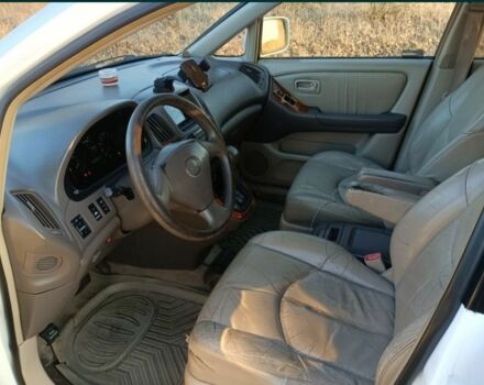 Білий Лексус РХ, об'ємом двигуна 3 л та пробігом 280 тис. км за 3500 $, фото 1 на Automoto.ua
