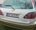 Белый Лексус РХ, объемом двигателя 3 л и пробегом 300 тыс. км за 2800 $, фото 3 на Automoto.ua