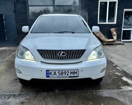 Белый Лексус РХ, объемом двигателя 3.3 л и пробегом 239 тыс. км за 8800 $, фото 1 на Automoto.ua