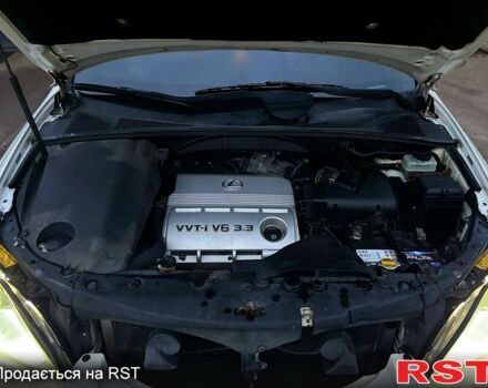 Белый Лексус РХ, объемом двигателя 3.3 л и пробегом 239 тыс. км за 8800 $, фото 13 на Automoto.ua