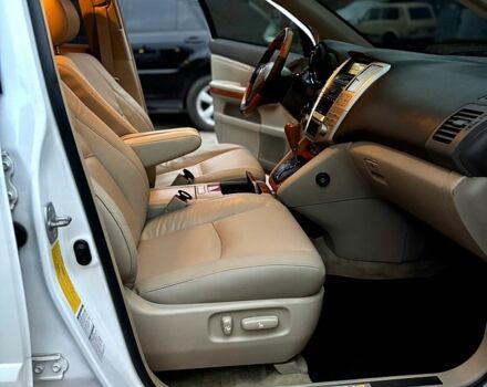 Белый Лексус РХ, объемом двигателя 3.3 л и пробегом 239 тыс. км за 8800 $, фото 5 на Automoto.ua