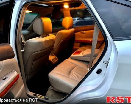 Белый Лексус РХ, объемом двигателя 3.3 л и пробегом 239 тыс. км за 8800 $, фото 11 на Automoto.ua