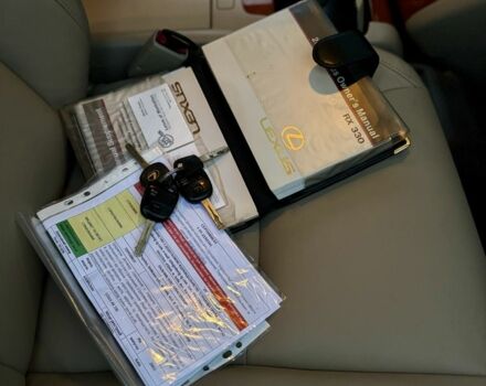 Белый Лексус РХ, объемом двигателя 3.3 л и пробегом 239 тыс. км за 8800 $, фото 12 на Automoto.ua