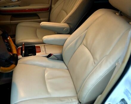 Белый Лексус РХ, объемом двигателя 3.3 л и пробегом 239 тыс. км за 8800 $, фото 8 на Automoto.ua