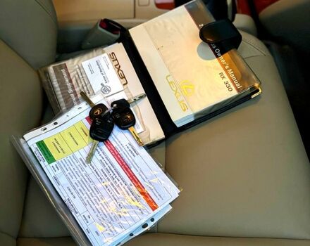 Белый Лексус РХ, объемом двигателя 3.3 л и пробегом 239 тыс. км за 8800 $, фото 9 на Automoto.ua