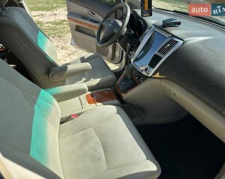 Белый Лексус РХ, объемом двигателя 3.3 л и пробегом 272 тыс. км за 7700 $, фото 5 на Automoto.ua