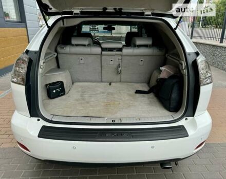 Белый Лексус РХ, объемом двигателя 3.46 л и пробегом 180 тыс. км за 10999 $, фото 54 на Automoto.ua