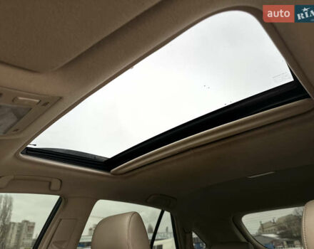 Белый Лексус РХ, объемом двигателя 3.46 л и пробегом 300 тыс. км за 9999 $, фото 18 на Automoto.ua