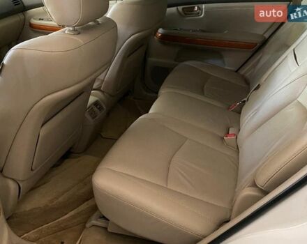 Белый Лексус РХ, объемом двигателя 3.5 л и пробегом 111 тыс. км за 15000 $, фото 8 на Automoto.ua