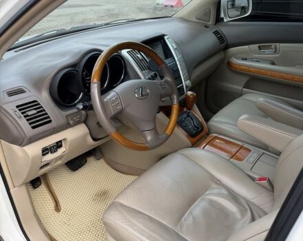 Белый Лексус РХ, объемом двигателя 3.5 л и пробегом 287 тыс. км за 13522 $, фото 3 на Automoto.ua