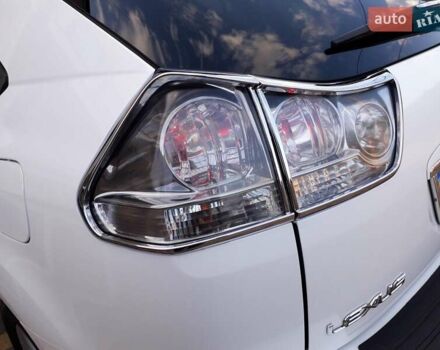 Лексус РХ 2007 в Тернополе на Automoto.ua Белый Лексус РХ, объемом двигателя 3.5 л и пробегом 266 тыс. км за 17800 $, фото 13 на Automoto.ua
