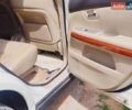 Белый Лексус РХ, объемом двигателя 3.31 л и пробегом 273 тыс. км за 10500 $, фото 2 на Automoto.ua
