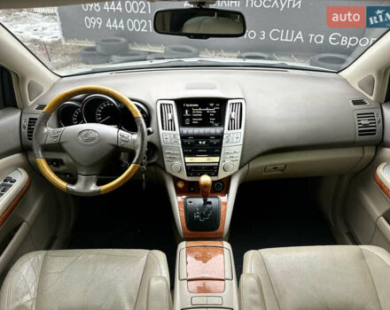 Белый Лексус РХ, объемом двигателя 3.46 л и пробегом 300 тыс. км за 9999 $, фото 17 на Automoto.ua