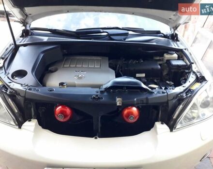 Лексус РХ 2007 в Тернополе на Automoto.ua Белый Лексус РХ, объемом двигателя 3.5 л и пробегом 266 тыс. км за 17800 $, фото 1 на Automoto.ua